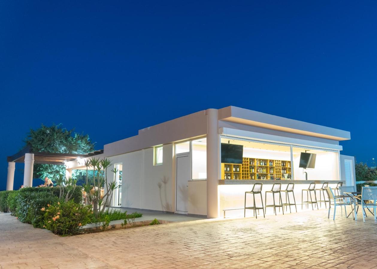 Amaryllis Front Beach Hotel Лардос Екстериор снимка