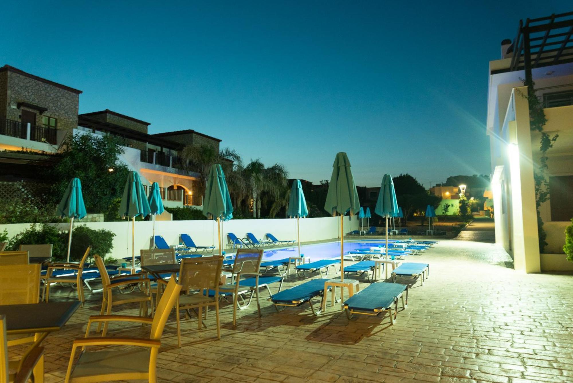 Amaryllis Front Beach Hotel Лардос Екстериор снимка