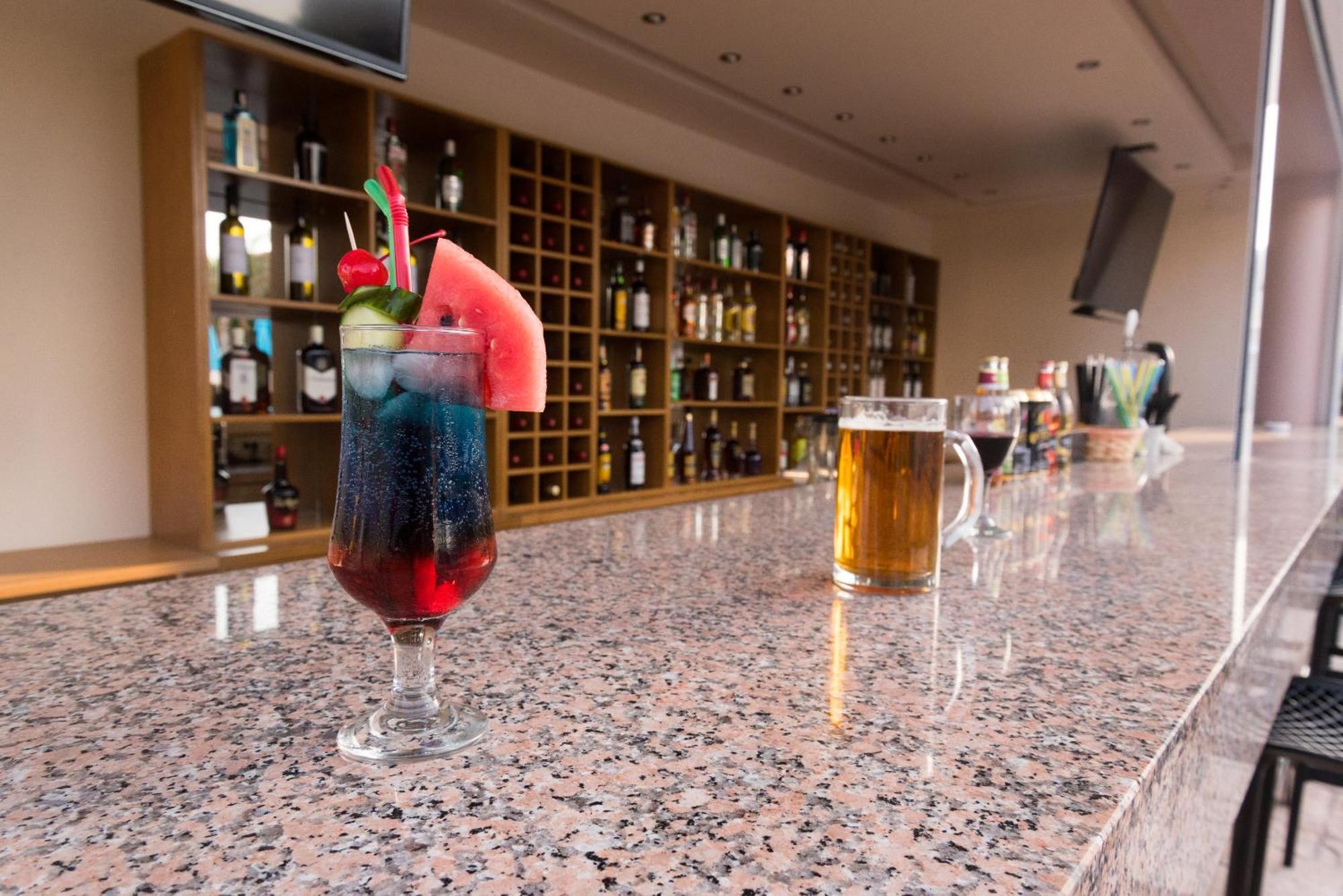 Amaryllis Front Beach Hotel Лардос Екстериор снимка