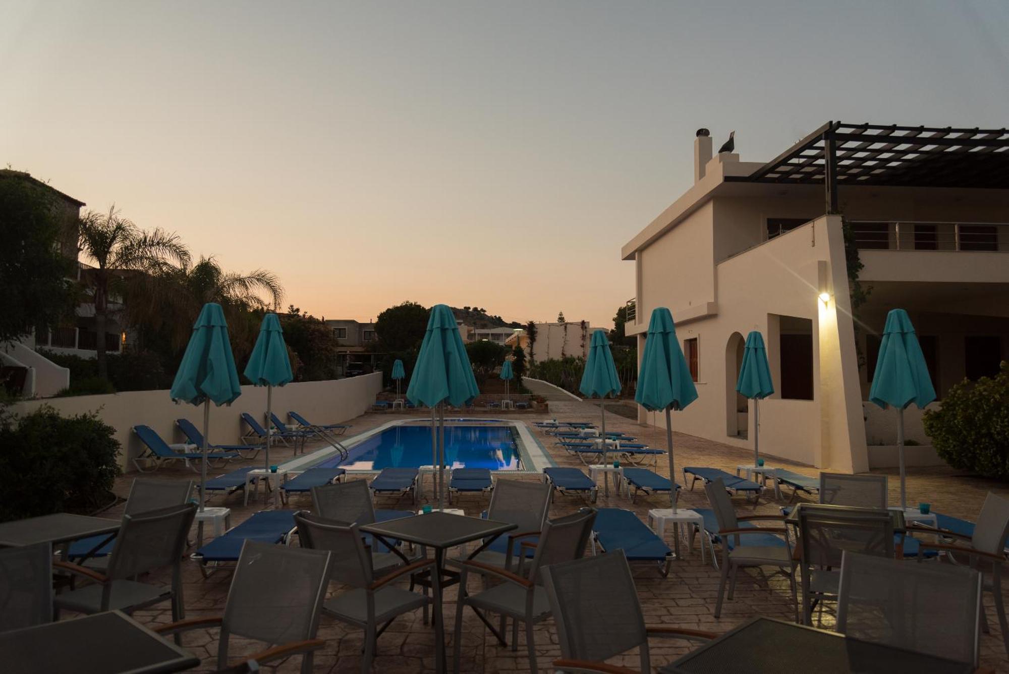 Amaryllis Front Beach Hotel Лардос Екстериор снимка