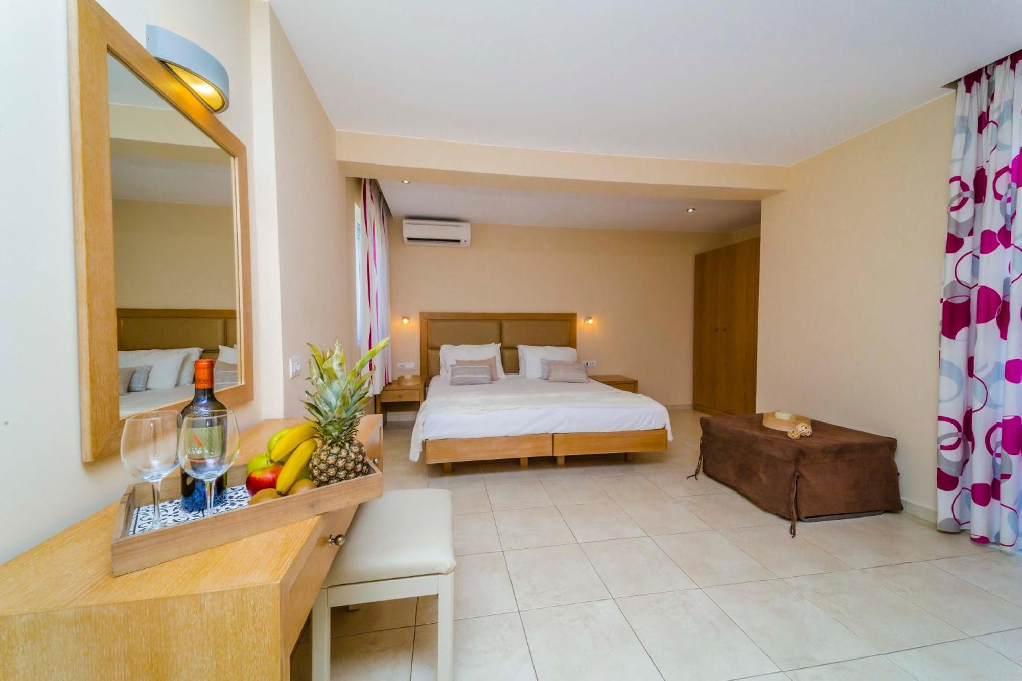 Amaryllis Front Beach Hotel Лардос Екстериор снимка