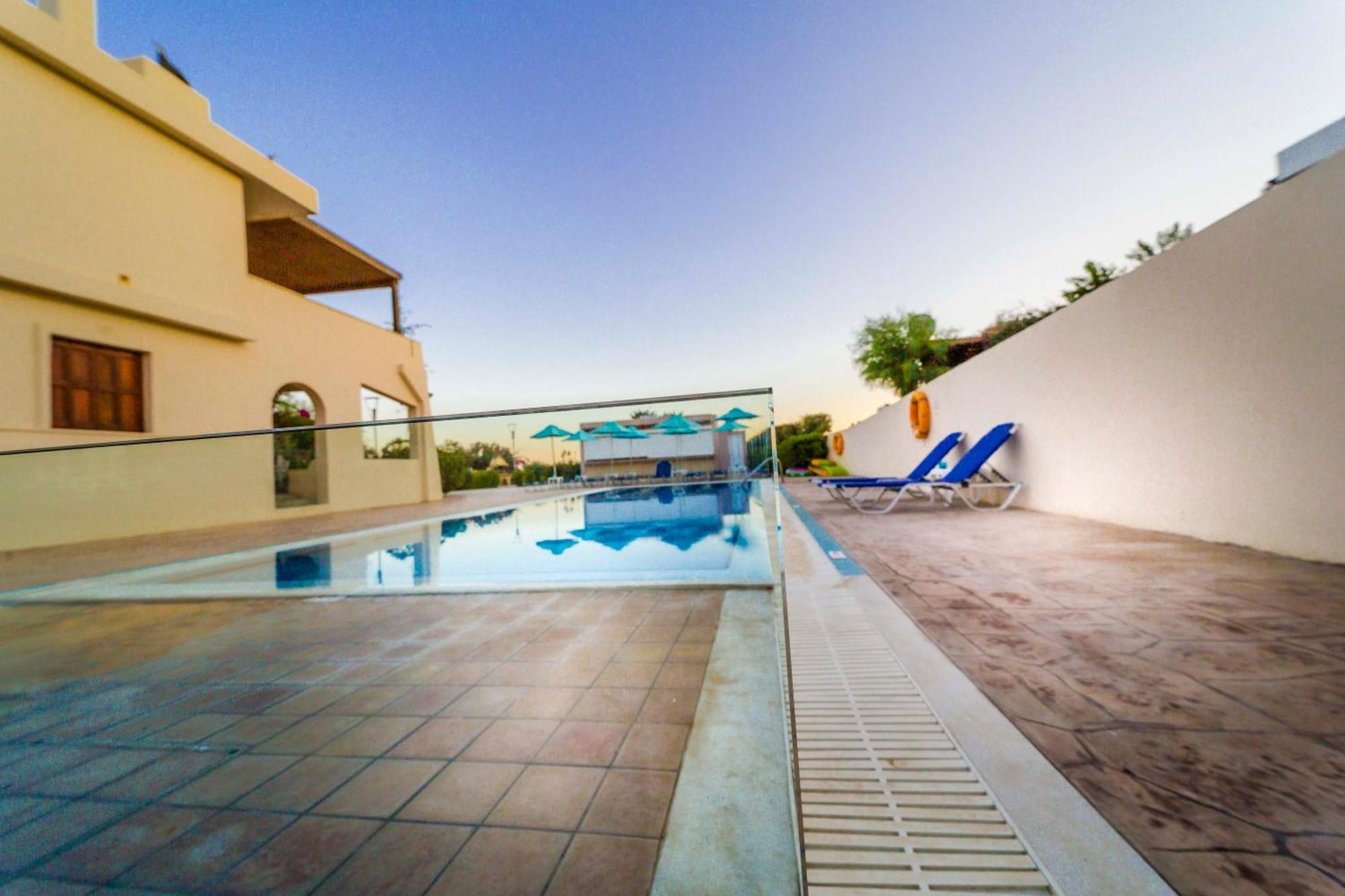 Amaryllis Front Beach Hotel Лардос Екстериор снимка
