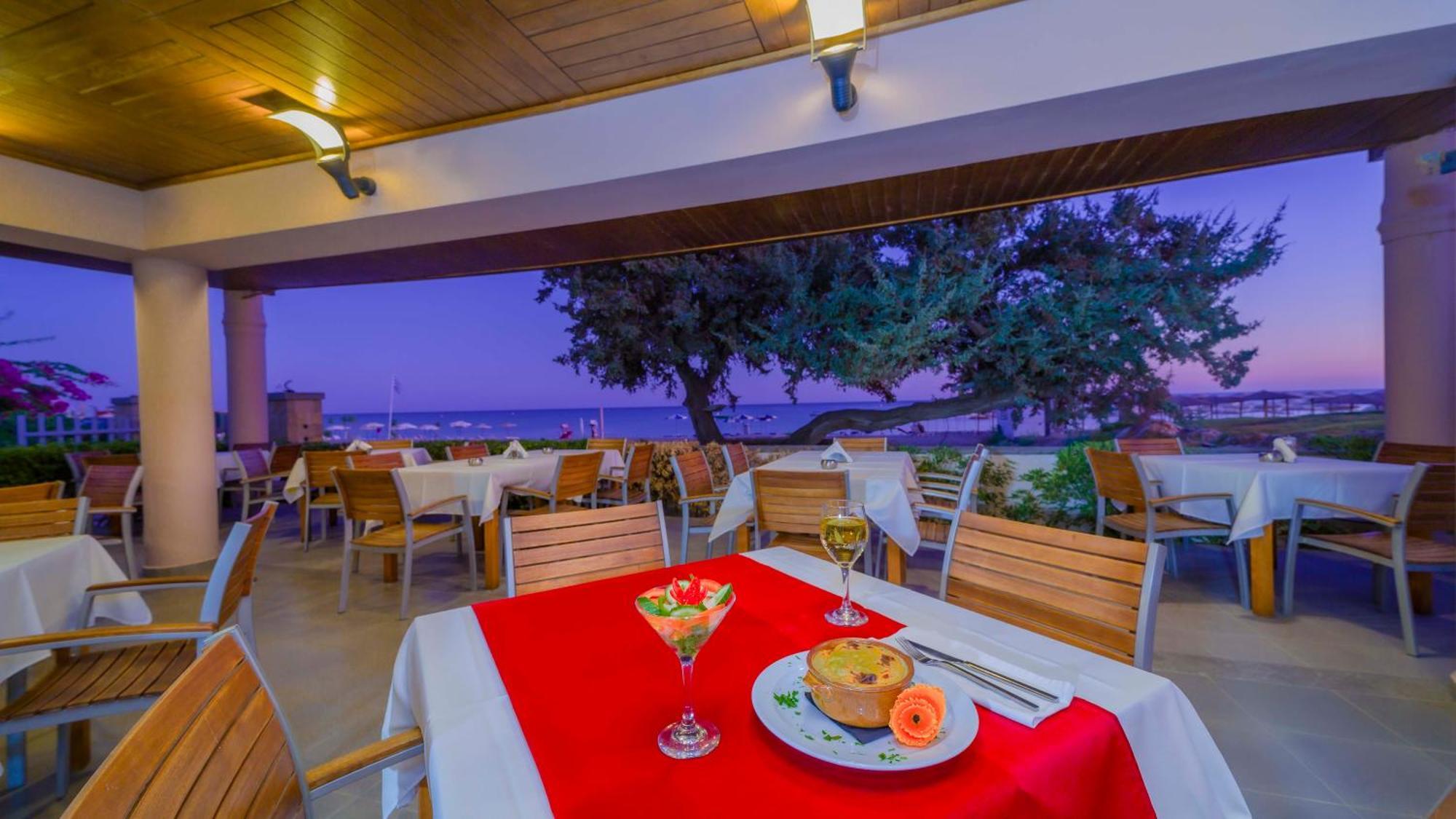 Amaryllis Front Beach Hotel Лардос Екстериор снимка